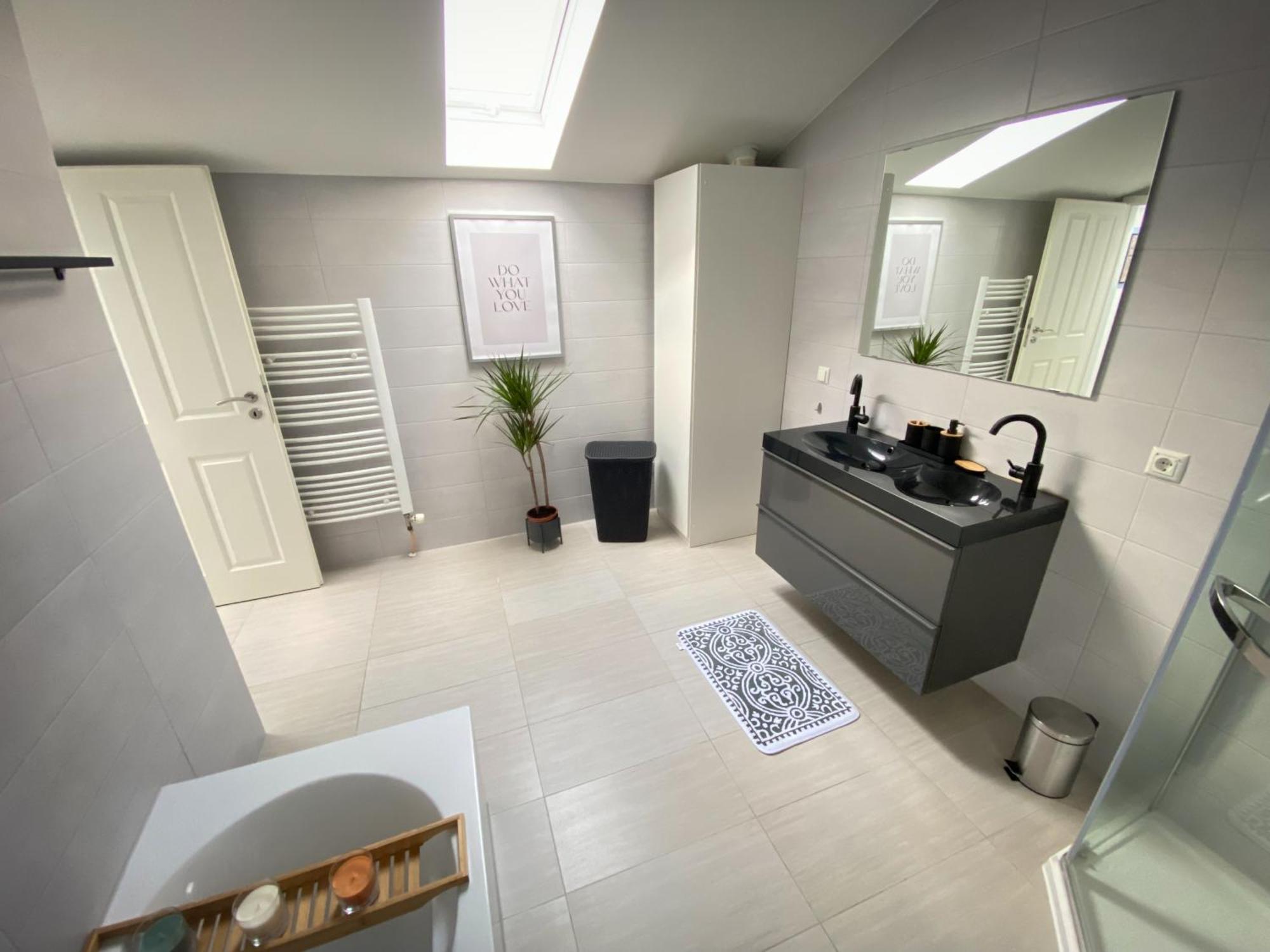Design Immo Ferienwohnung Rhein-Main رودغاو المظهر الخارجي الصورة