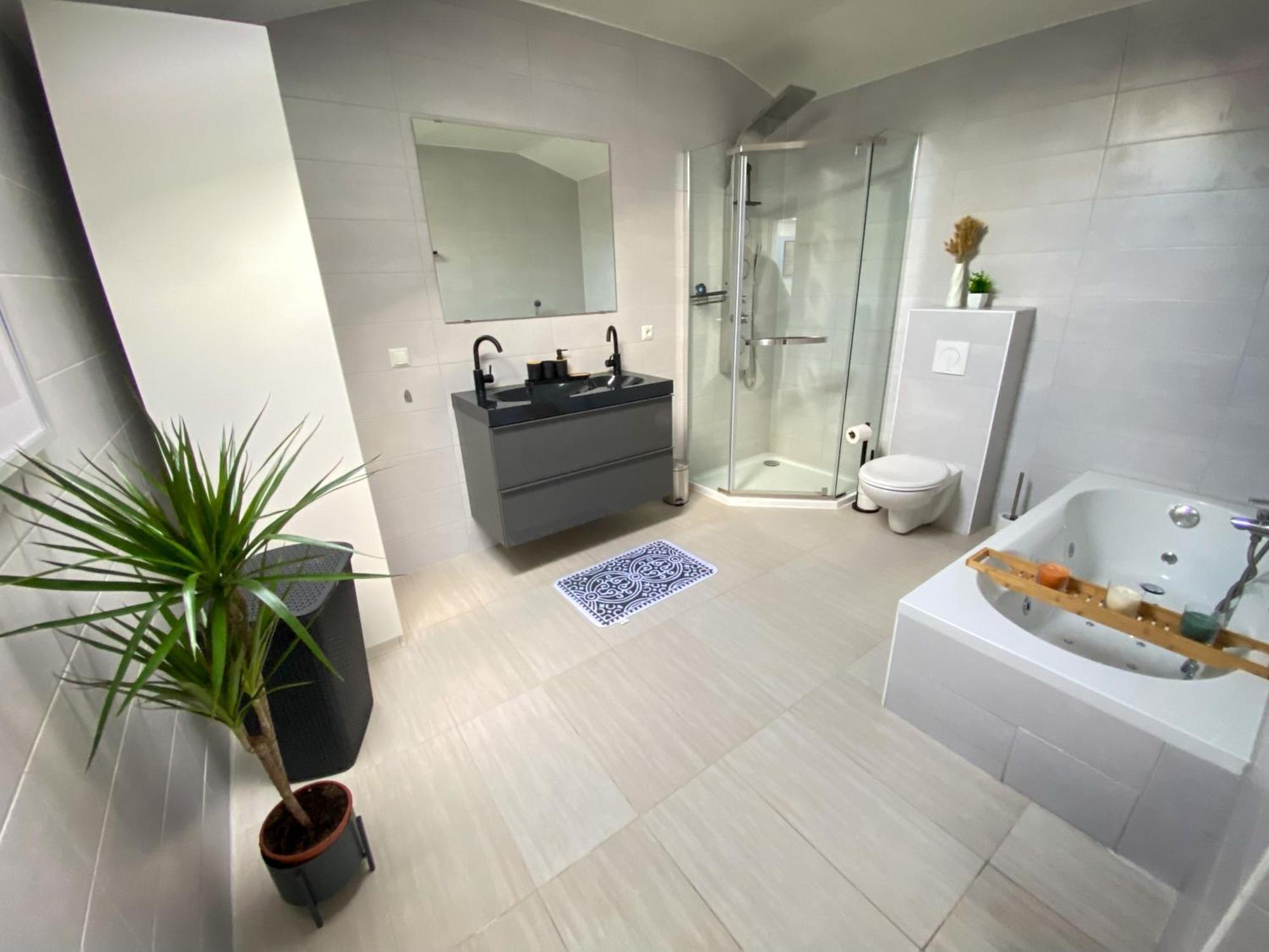 Design Immo Ferienwohnung Rhein-Main رودغاو المظهر الخارجي الصورة